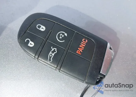 2015 Chrysler 200 C z USA, uszkodzony, nr VIN 1C3CCCCG8FN662911